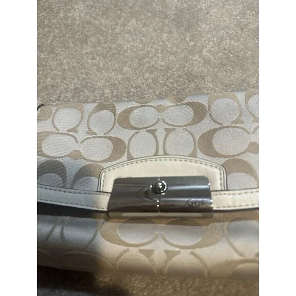 Coach Kristin Signature Wristlet Beige Canvas White Leather, Small Purse Bag - Picture 7 of 14